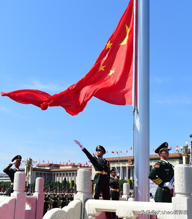 如何推进人民币国际化 （人民币成为国际货币的好处，责任，该怎么做？）